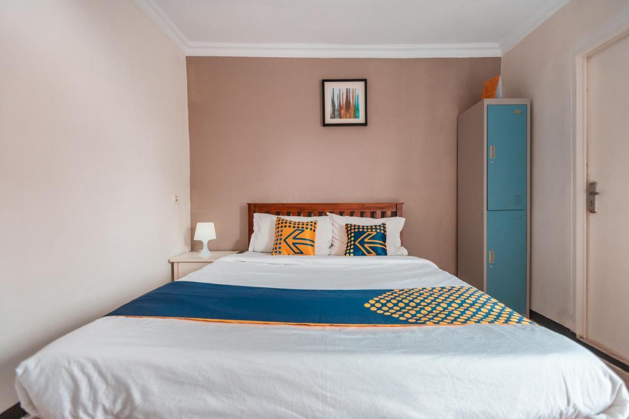Spot On 2033 Kayumanis Homestay Syariah Jakarta Exteriér fotografie