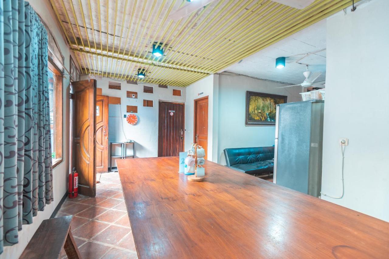 Spot On 2033 Kayumanis Homestay Syariah Jakarta Exteriér fotografie